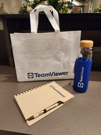 kit de bienvenida personalizado para evento empresarial